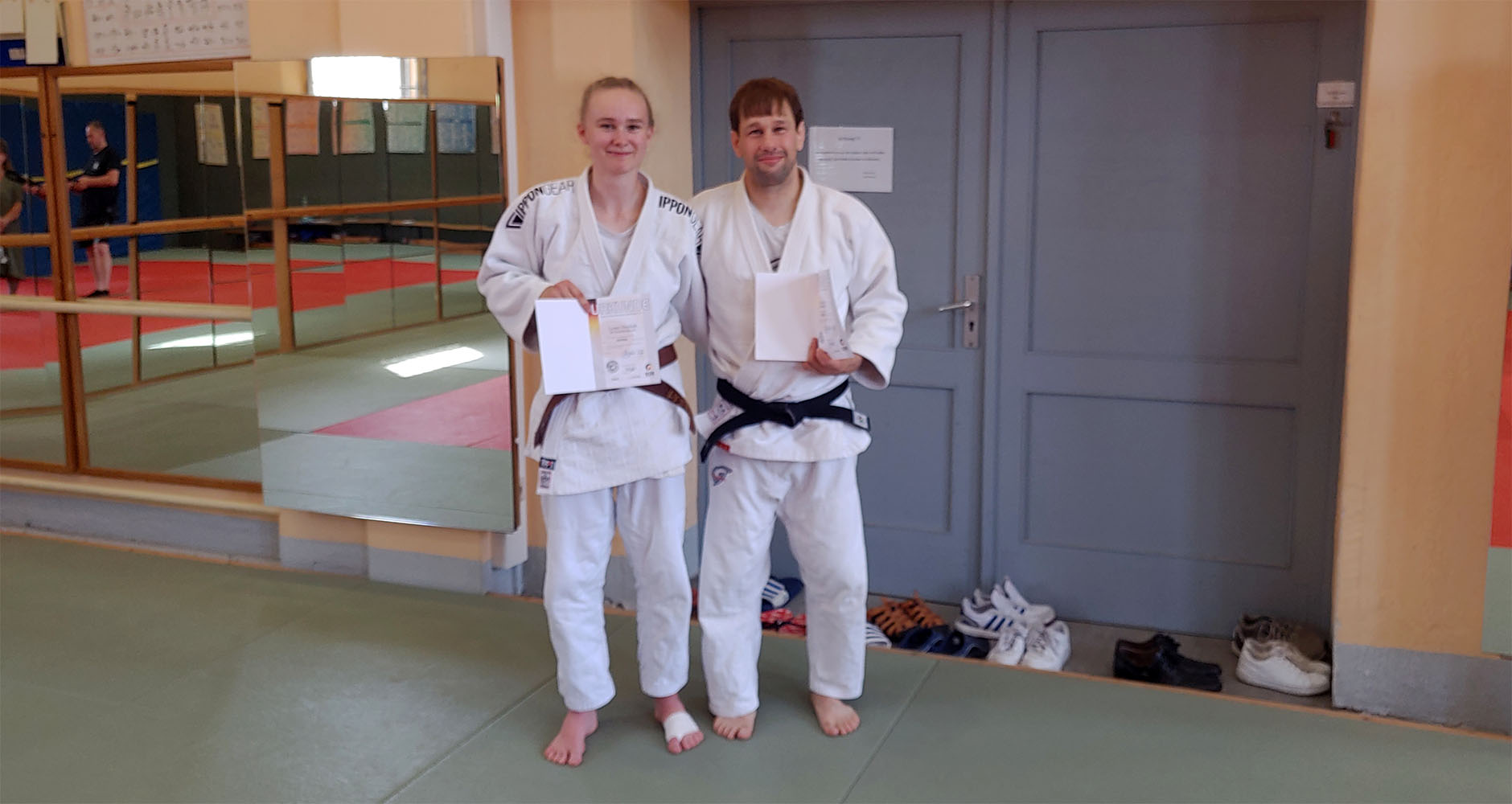 Lysann und Lasse bestehen Danprüfung – Judo Rostock